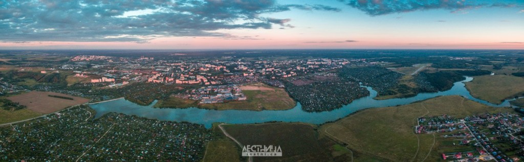 Панорама города на закате со стороны Содышки