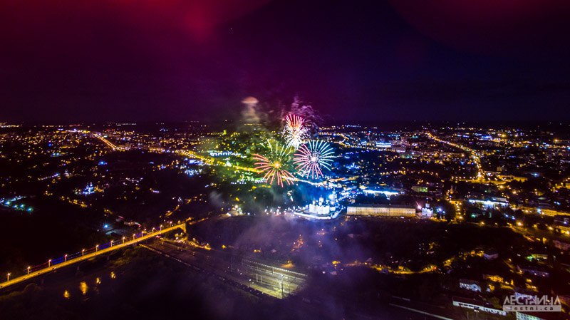 Салют на день города Владимира 2015 с высоты 03