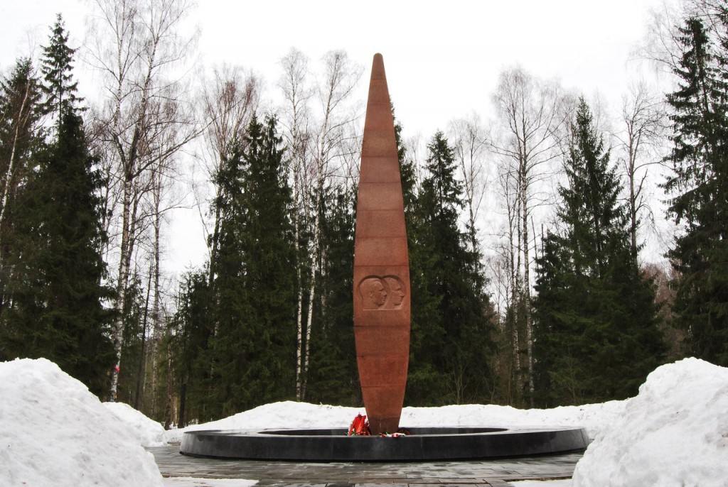 Мемориал на месте гибели Ю. Гагарина 03