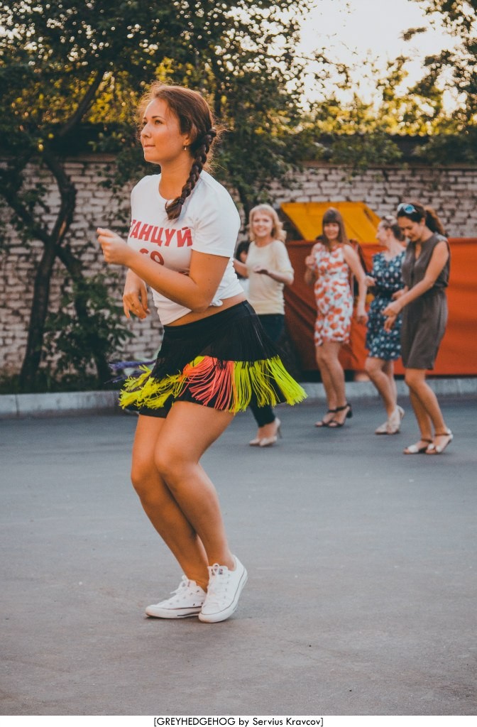 Танцы на свежем воздухе во Владимире 107