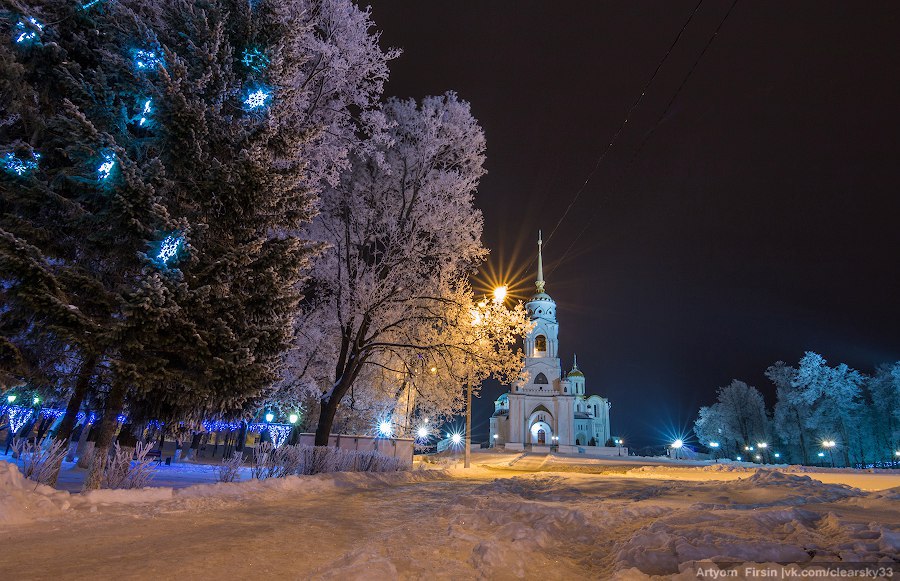 Зимняя ночь во Владимире 04
