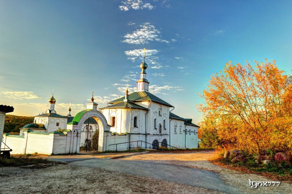 Космо-Яхромской монастырь, село Небылое 02