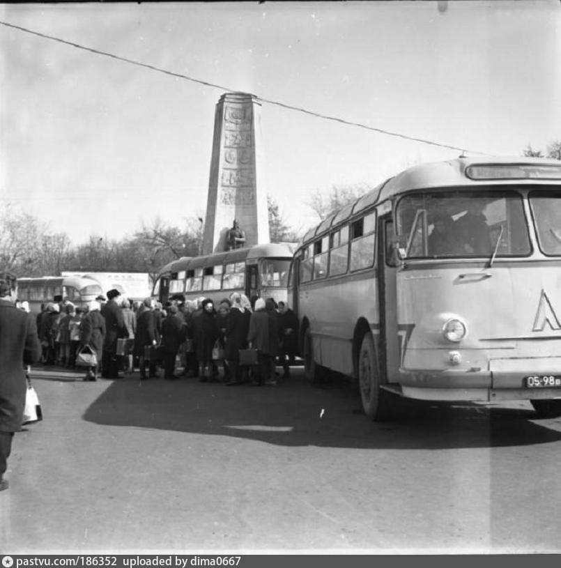 Служебный и туристические автобусы во Владимире 1960-е, 70-е, 80-е годы