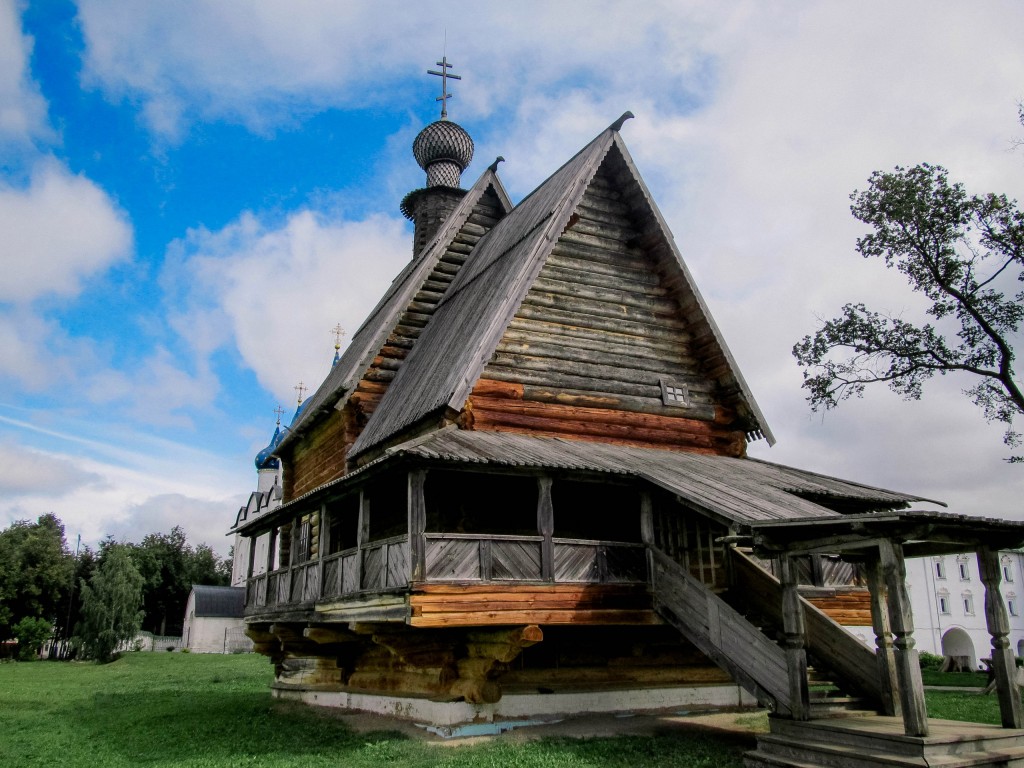 Никольская церковь из села Глотова. Суздальский кремль