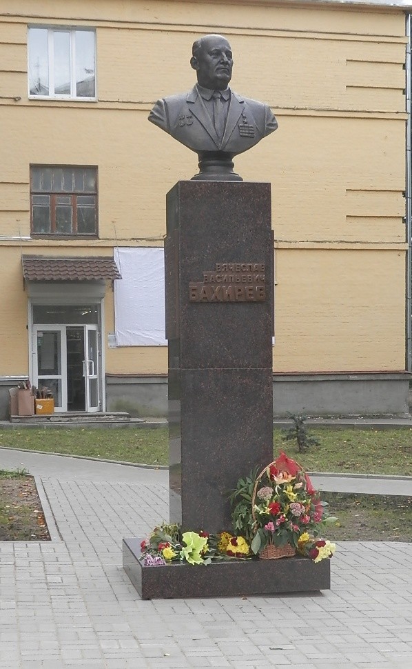 Памятники Коврова 02