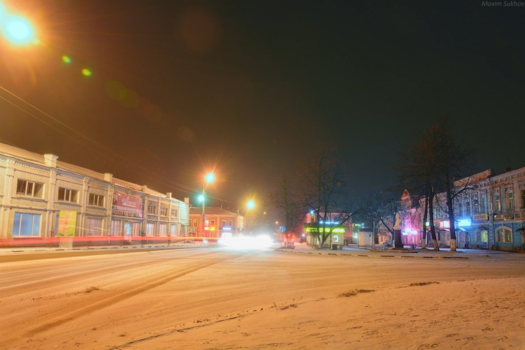 Центр города Вязники во время первого снега 06