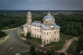 Троицкий собор в Гусь-Железном с высоты
