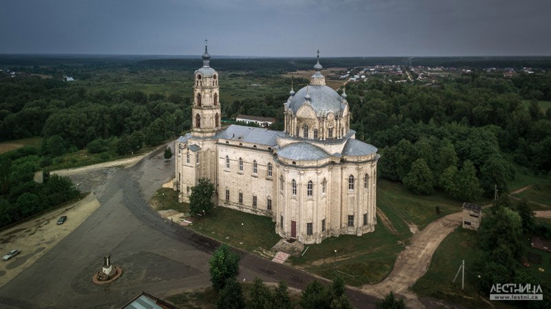 Троицкий собор в Гусь-Железном с высоты 01