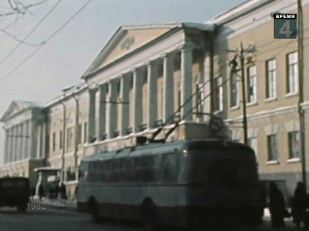 Фото старых троллейбусов города Владимира 105