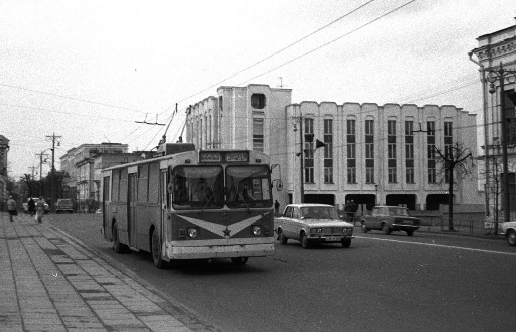 Фото старых троллейбусов города Владимира 142