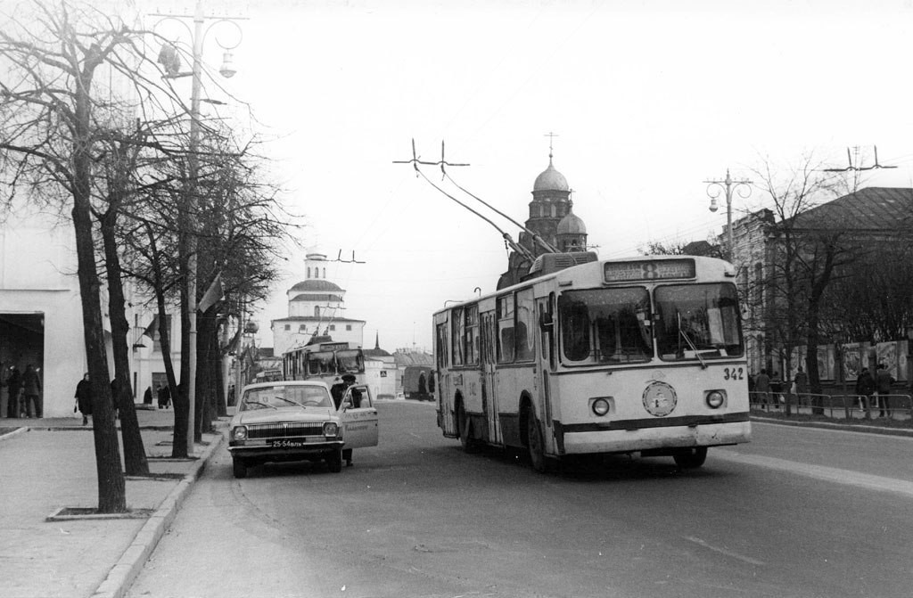 Фото старых троллейбусов города Владимира 42