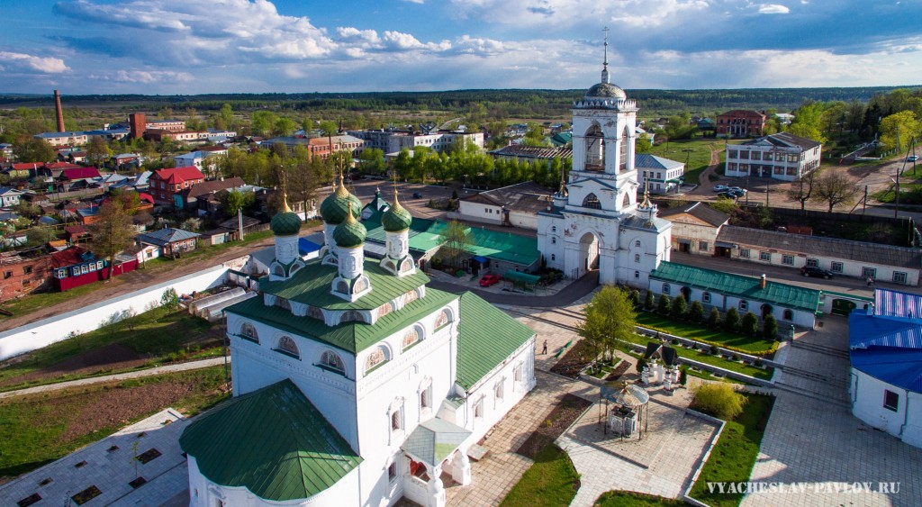 Богоявленский монастырь 03