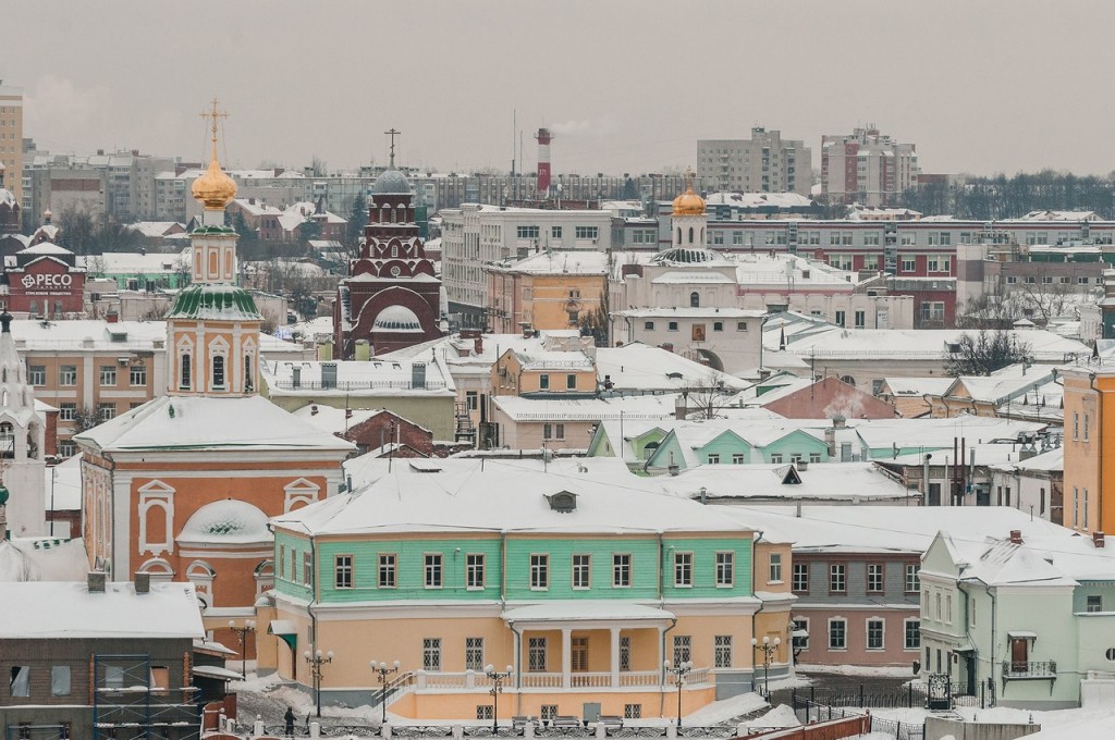 Вид на снежный Владимир с колокольни Успенского собора 06
