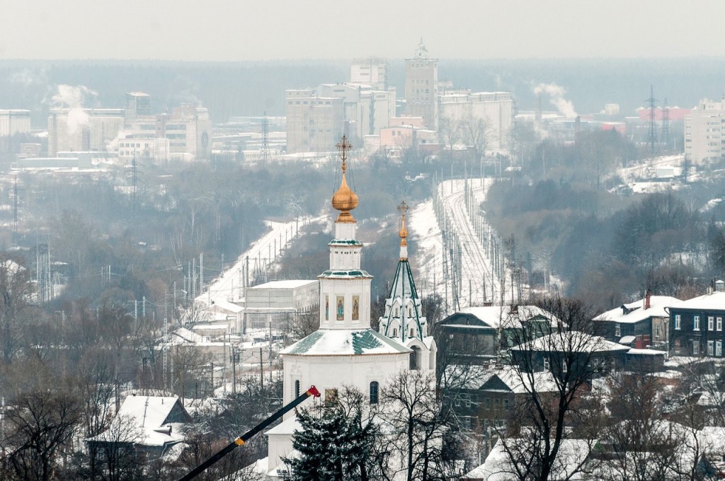 Вид на снежный Владимир с колокольни Успенского собора 08