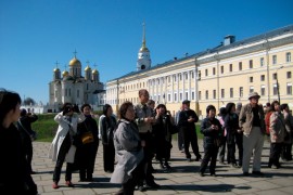 Иностранные туристы с удовольствием едут в Россию