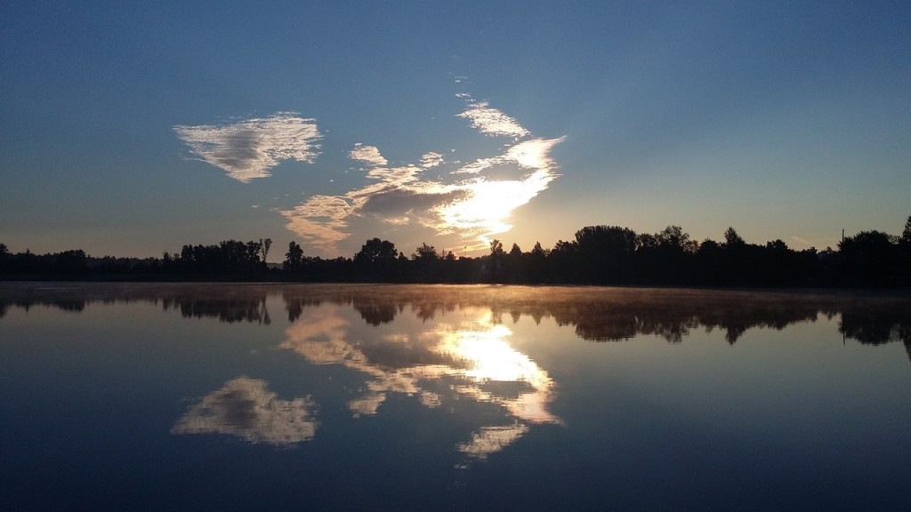 Озеро в Гусь-Хрустальном ранним утром