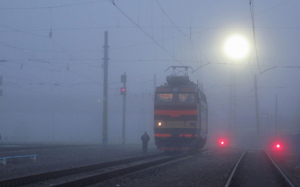 Железнодорожная станция Вязники в тумане 01