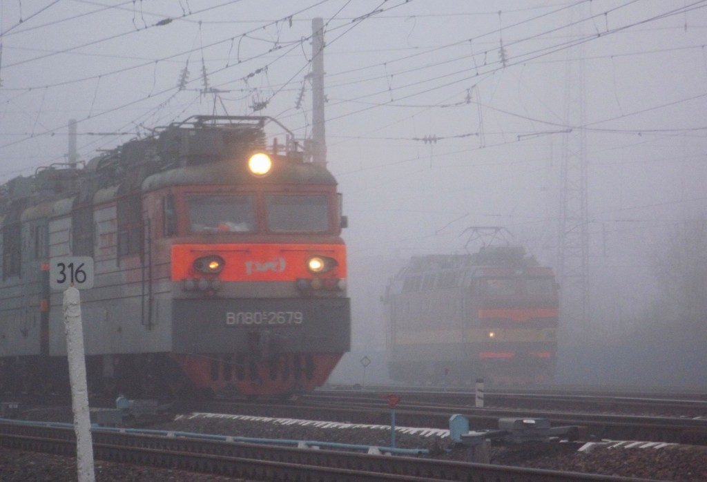 Железнодорожная станция Вязники в тумане 02