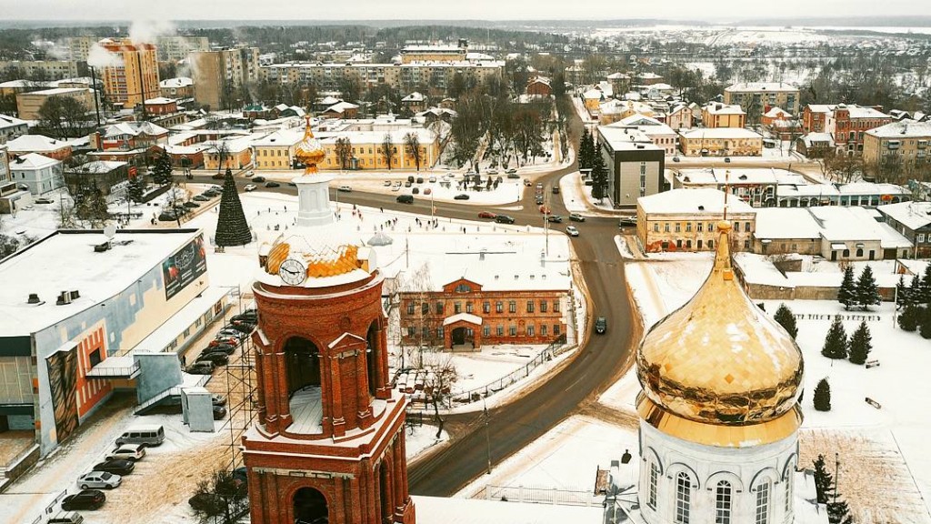 Купола собора Рождества Христова в Александрове.