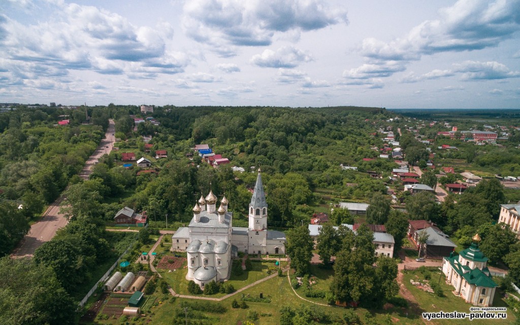 Благовещенский монастырь с высоты, Вязники