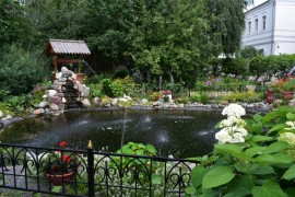 Троицкий монастырь в Муроме. Цветник.
