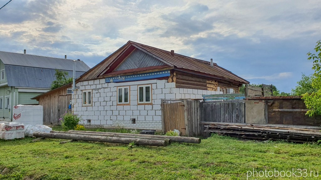 24 Деревянный домик с реконструкцией под кирпичный в д. Рождествено