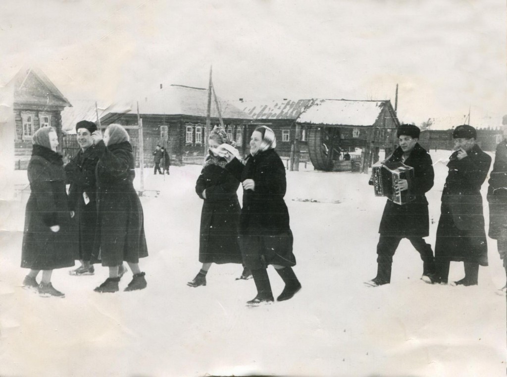 Праздник в деревне Кондаково, старая фотография
