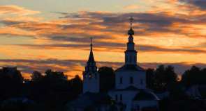 Вечерняя владимирская церковь