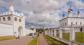 Суздаль: к Покровскому монастырю и обратно