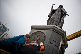 Фотооотчет с места установки памятника князю Владимиру