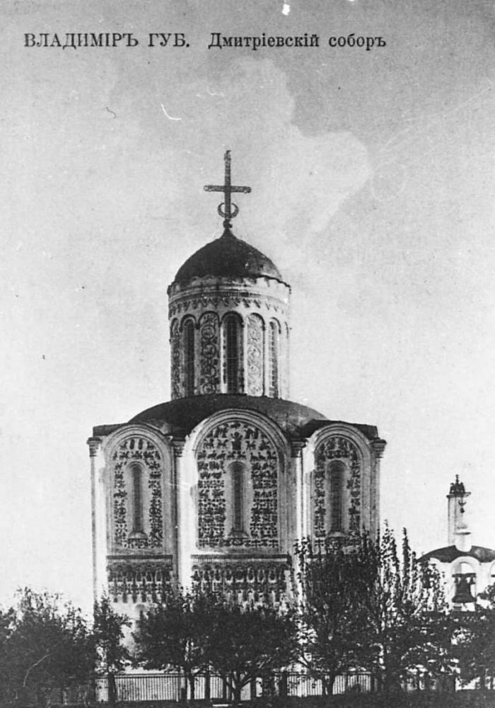 Дмитриевский собор во Владимире 06