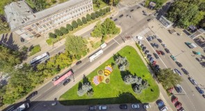 Необычная клумба во Владимире с высоты