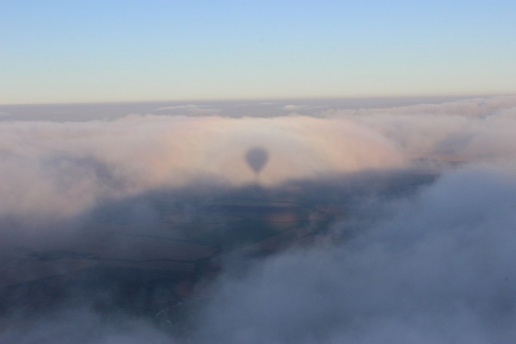 Утренний полет над облаками с парашютистами над Владимирской областью 06