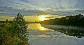 Августовский восход на Клязьме (Суздальский район)