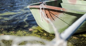 Лодка в загородном (Владимир)