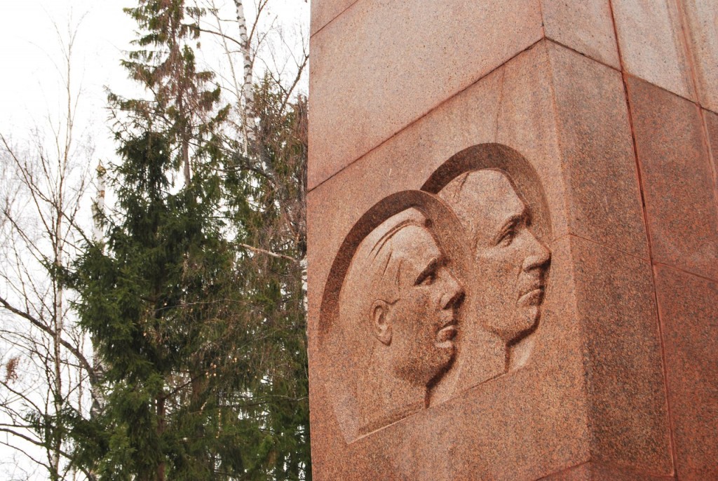 Мемориал на месте гибели Ю. Гагарина 01