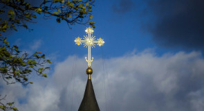 Облака над Никольской церковью