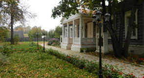 Осень. Ковровский район. Село Маринино. Усадьба Танеевых