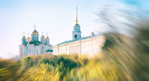 Прогулка по осеннему городу с Борисом Пучковым