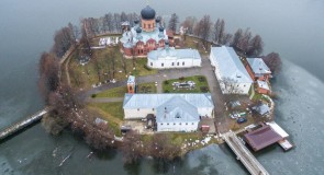 Покровская Свято-Введенская Островная пустынь с высоты