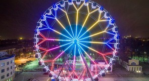 Владимирское колесо обозрения вечером, с высоты