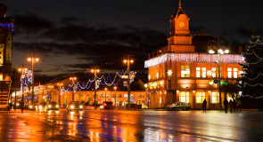 Владимир: Город светится всеми цветами радуги