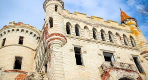 Замок в Муромцево