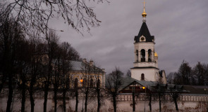 Колокольня с церковью Александра Невского (г. Владимир)