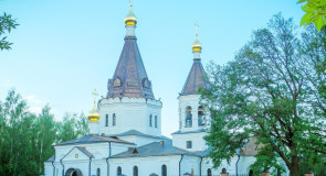 Красная Горбатка. Церковь Сергия и Никона Радонежских