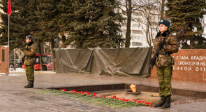 Площадь Победы. г. Владимир. Смена караула