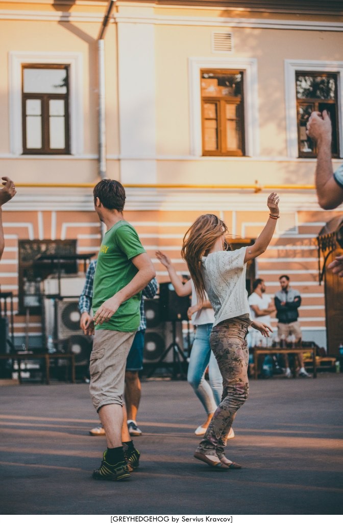 Танцы на свежем воздухе во Владимире 133