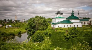 Цветущий летний Суздаль