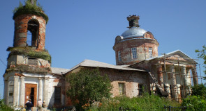 Часовни на могилах Стромиловых в с. Волохово