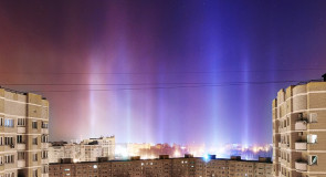 Световые столбы из окна